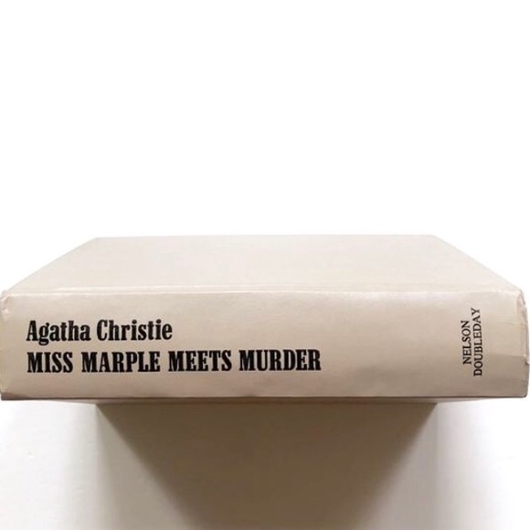 SOLD • Vintage Collection of Mystery Novels - Picture 2 of 6